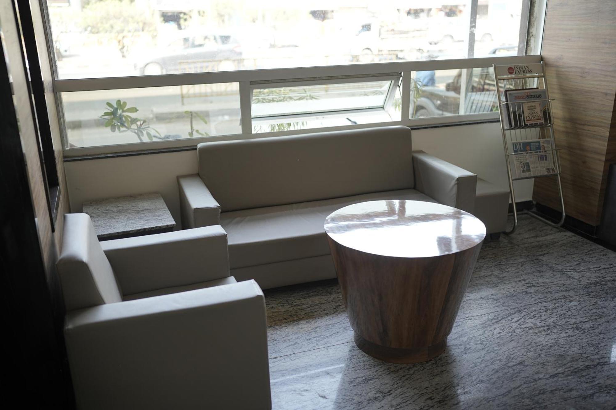 Atharva Hotel Kalaburagi Dış mekan fotoğraf