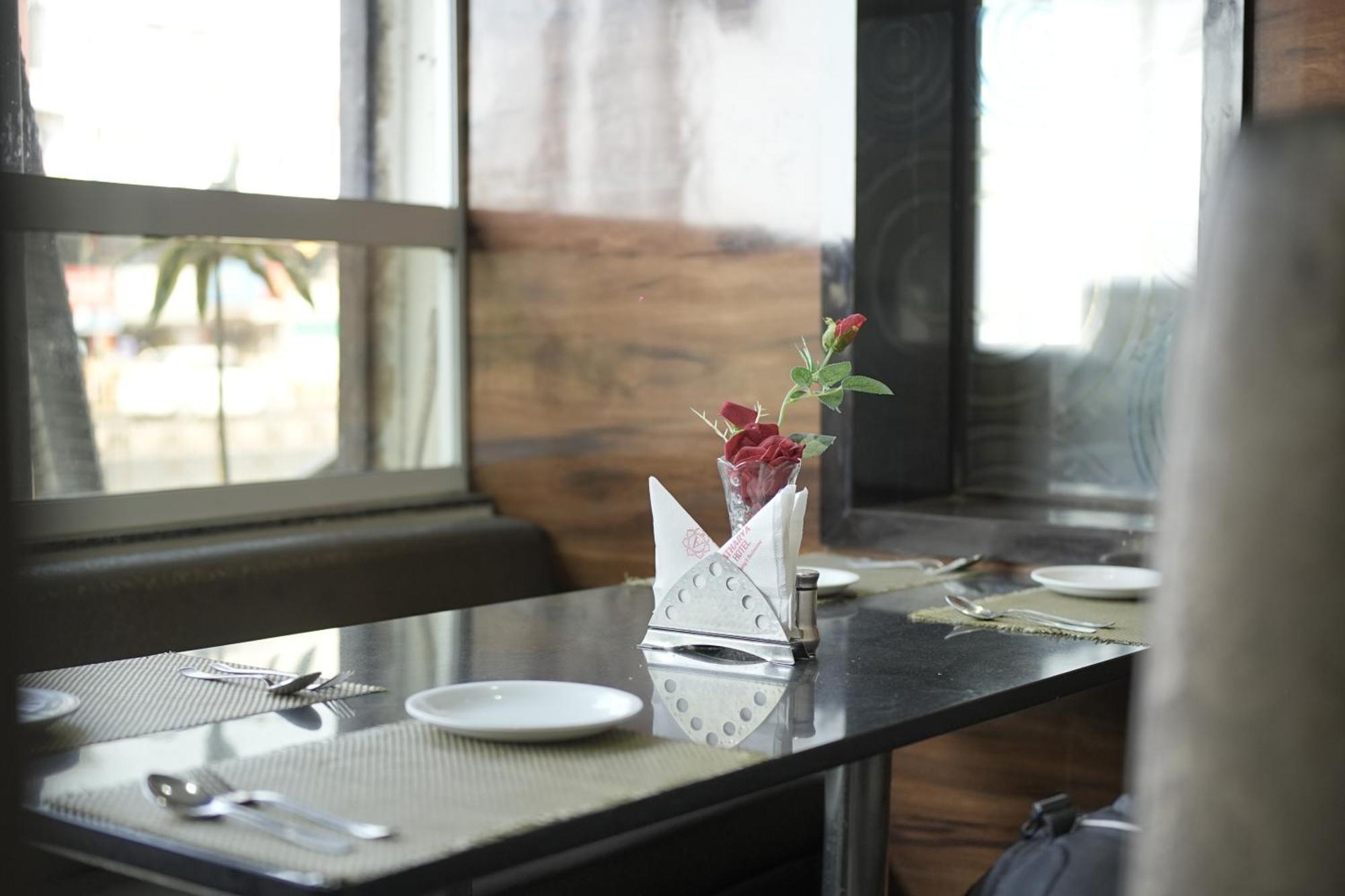 Atharva Hotel Kalaburagi Dış mekan fotoğraf